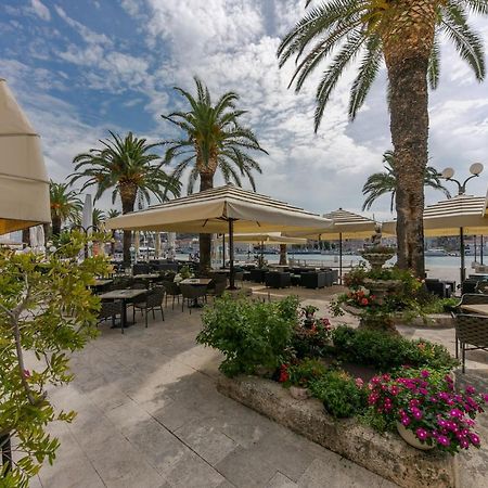 Hotel Concordia Trogir Exterior foto