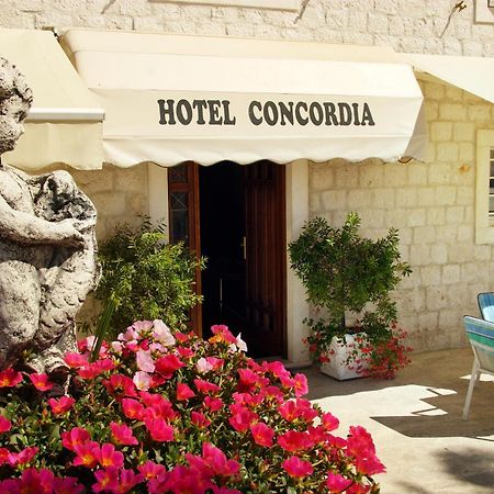 Hotel Concordia Trogir Exterior foto