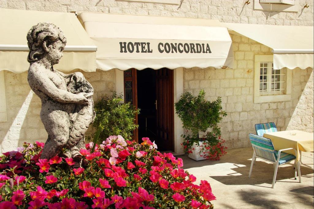 Hotel Concordia Trogir Exterior foto